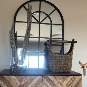 Large seagrass, tote magazine holder, towel holder catchall.